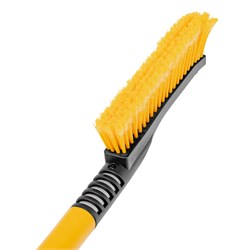 Щетка-сметка для снега со скребком 600 мм Denzel 10925